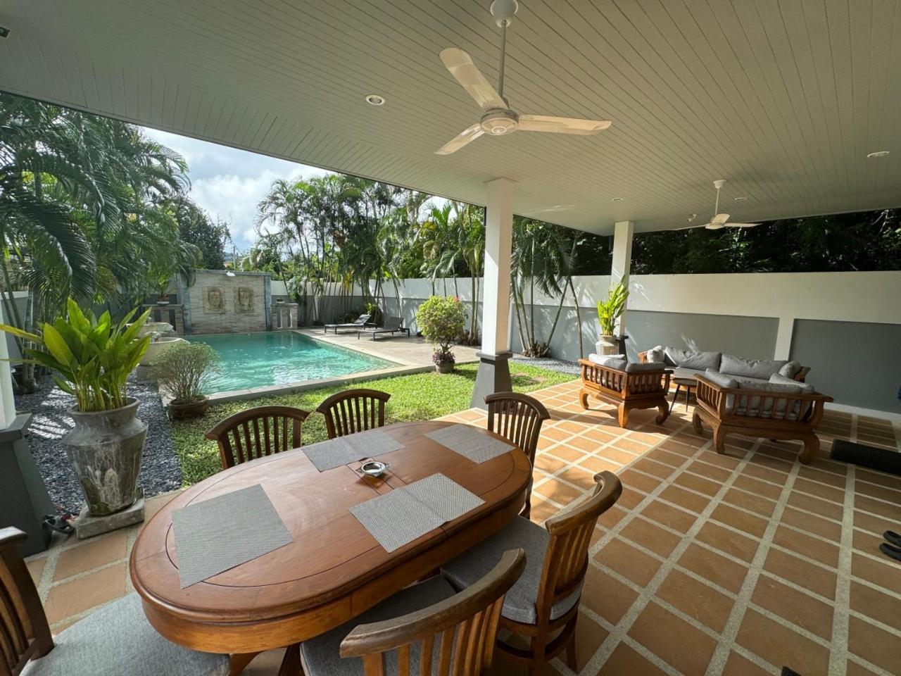 Montrachet Villa By G Estate Rawai Exterior photo